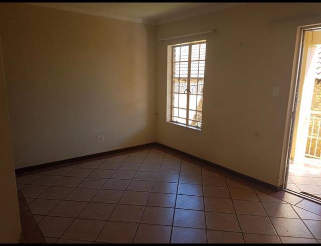2 BEDROOM PROPERTY TO RENT IN OLYMPUS AH